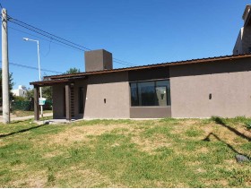 Casa Tres Dormitorios-Rio Ceballos