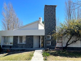 CASA BARRIO PRIVADO AUTOPISTA CARLOS PAZ