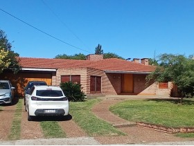 CASA GRANJA DE FUNES