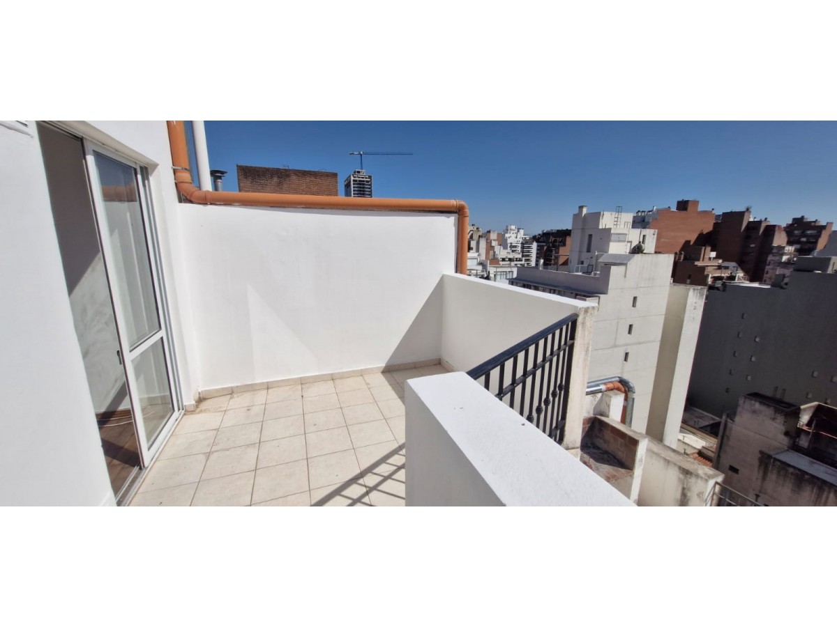 VENTA TRIPLEX NVA CBA 2 BALCONES TERRAZA CON ASADOR