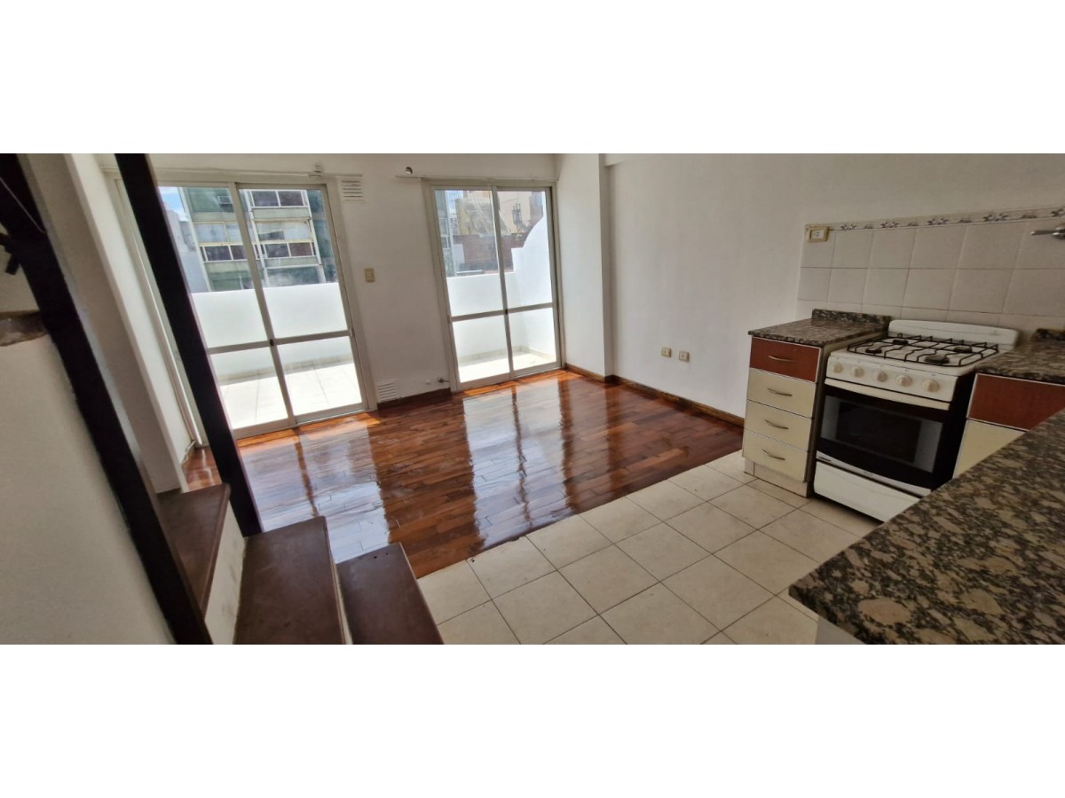 VENTA TRIPLEX NVA CBA 2 BALCONES TERRAZA CON ASADOR