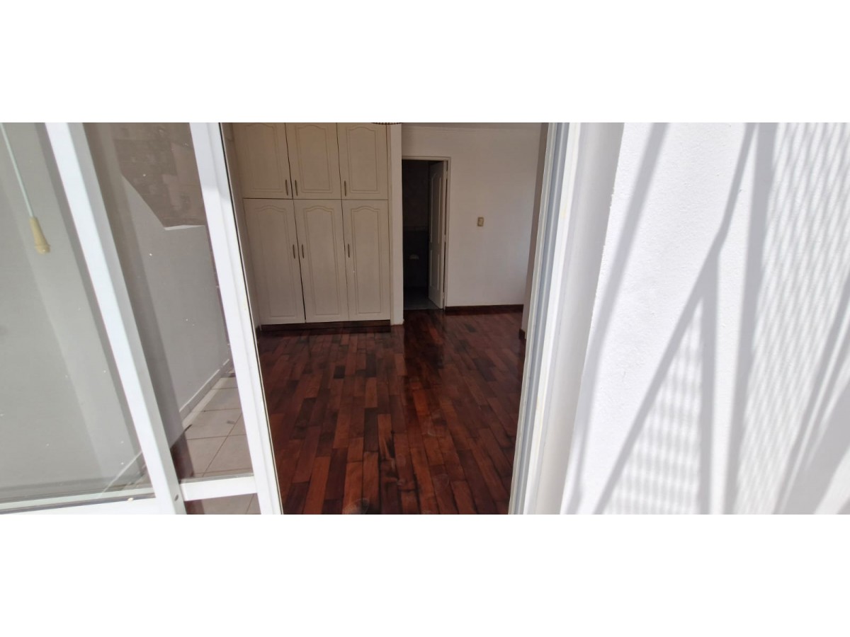 VENTA TRIPLEX NVA CBA 2 BALCONES TERRAZA CON ASADOR