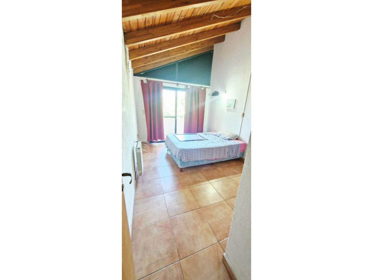 VENTA CASA - ALTOS DE VILLA CABRERA - 3 DORMITORIOS - PILETA
