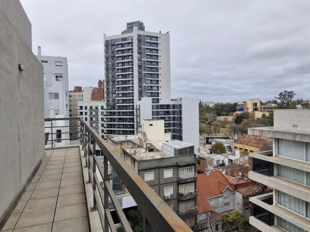 ALQUILER NUEVA CÓRDOBA | 1 DORMITORIO | ENORME BALCÓN
