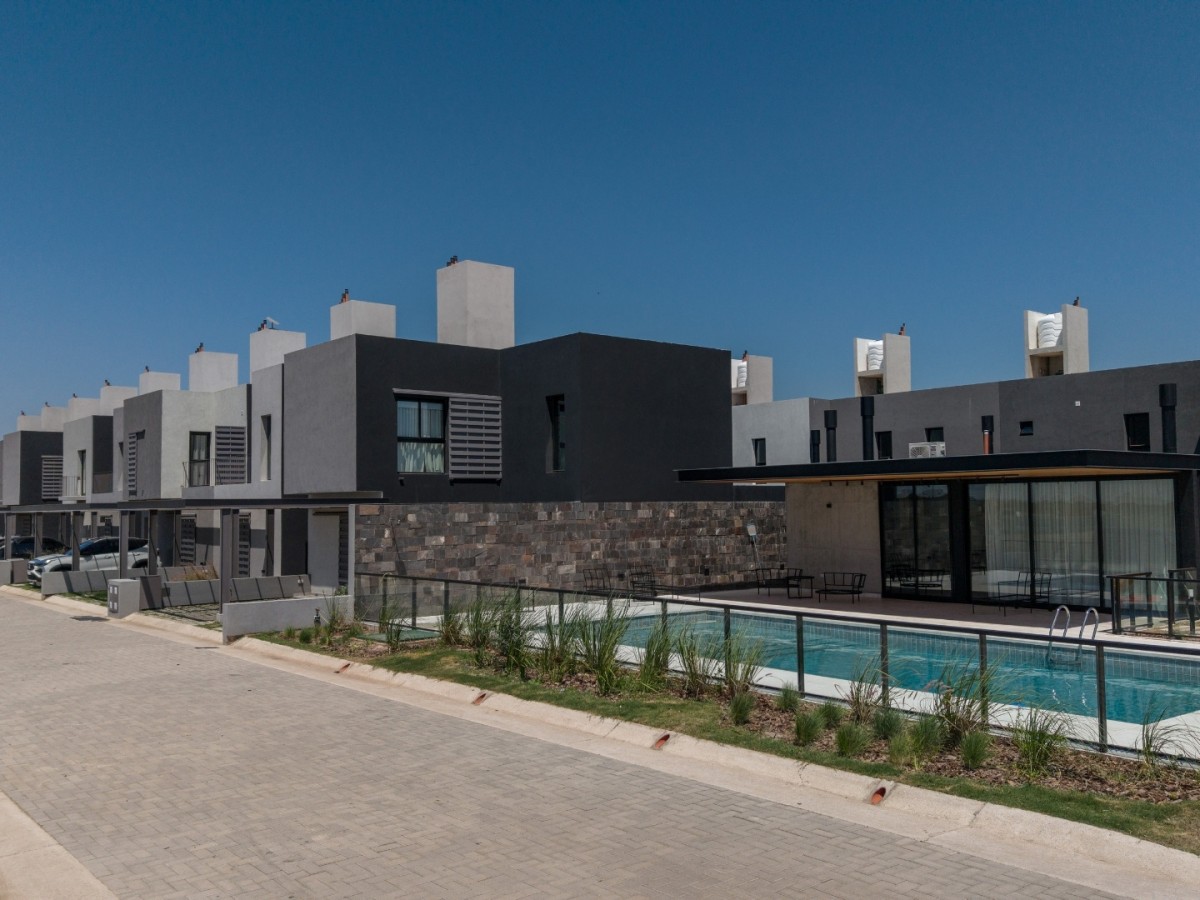 VENTA DÚPLEX EN POZO - FINANCIADO HOUSING DISTRITO DAKOTA