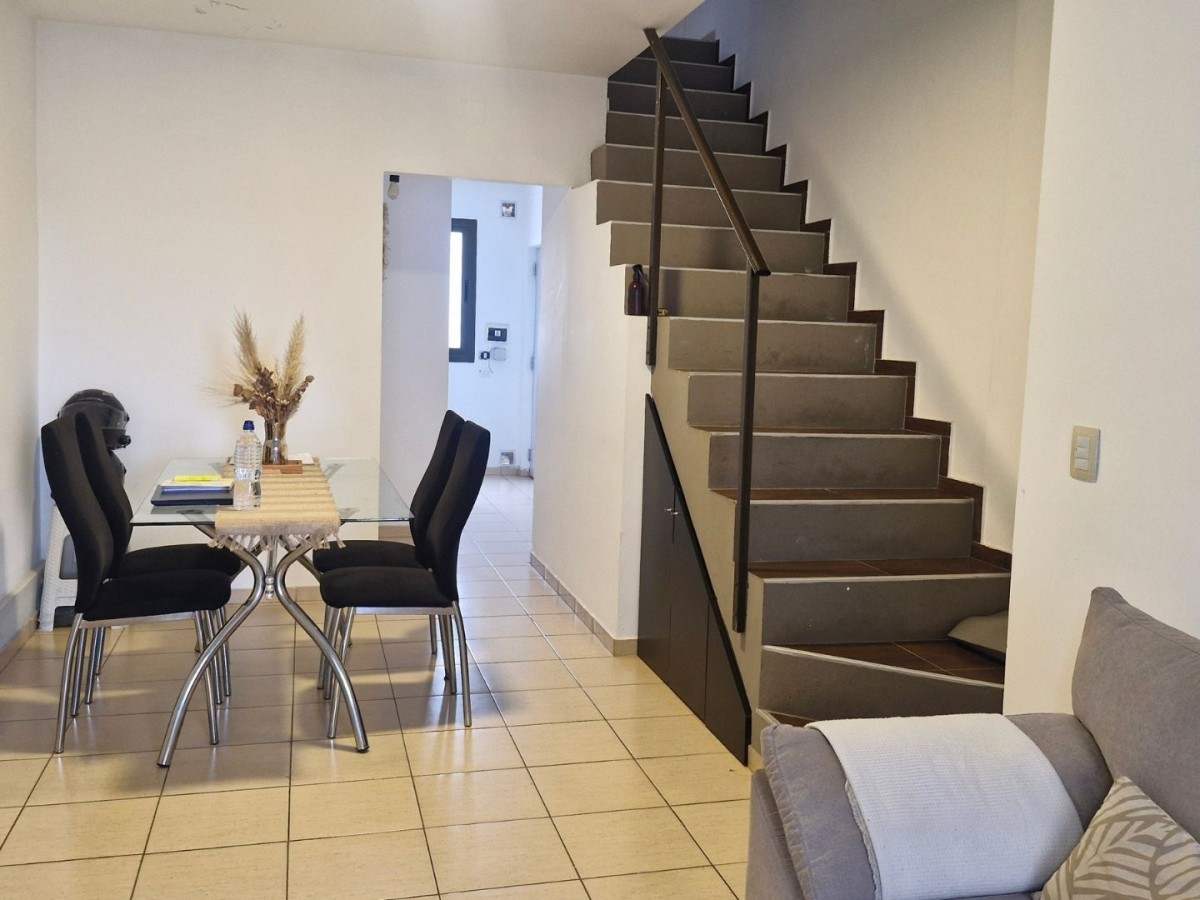 ALQUILER DPTO. DUPLEX 2 DORM. BV.SAN JUAN 670