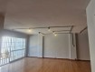 ALQUILER / VENTA DE AMPLIA OFICINA Y CENTRO DE DISTRIBUCIÓN