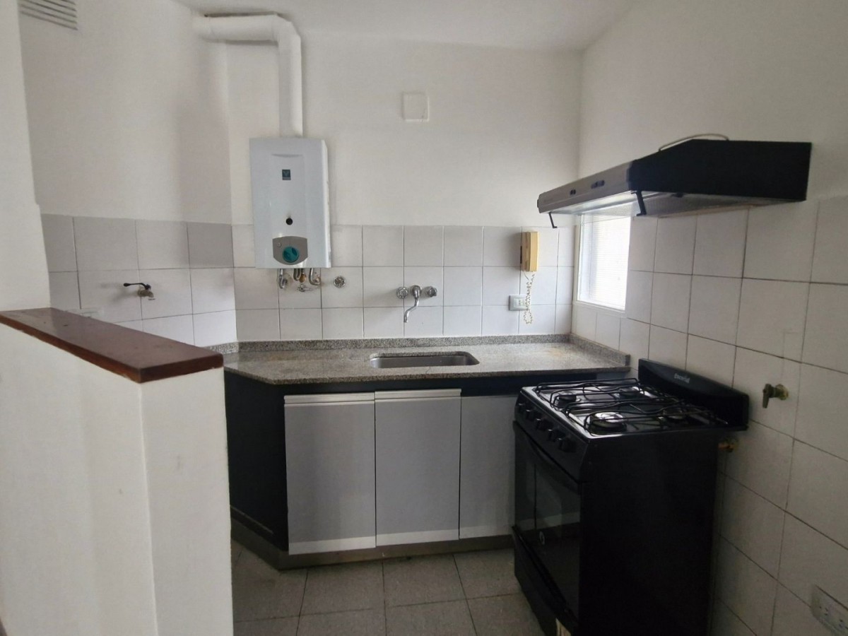 ALQUILER DPTO 1 DORM. CON BALCÓN sobre Bv. San Juan