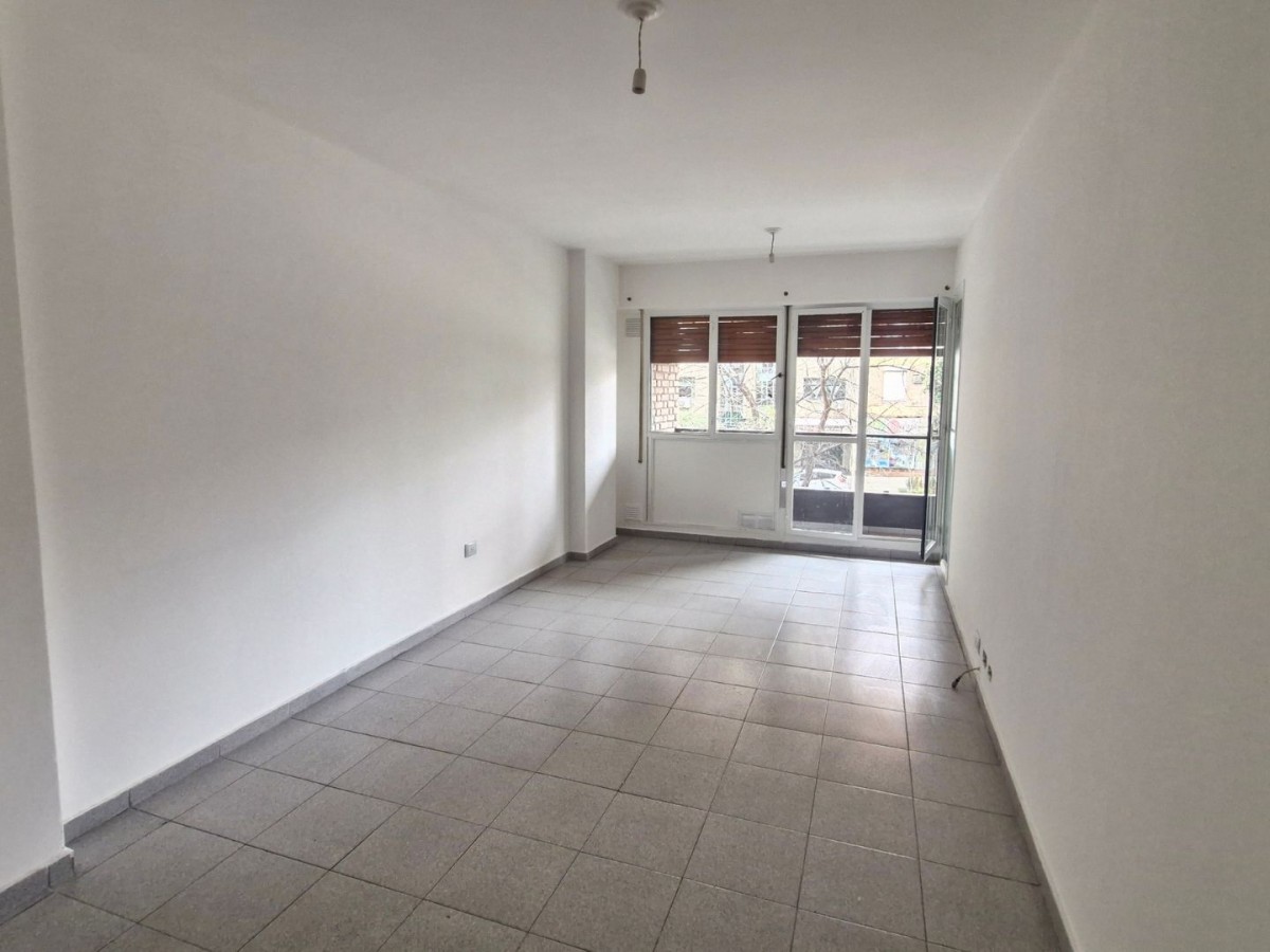 ALQUILER DPTO 1 DORM. CON BALCÓN sobre Bv. San Juan
