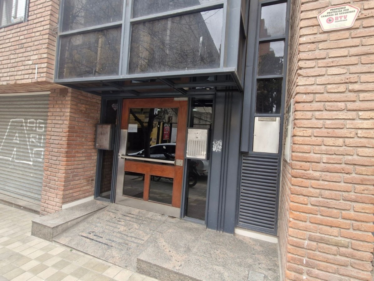 ALQUILER DPTO 1 DORM. CON BALCÓN sobre Bv. San Juan