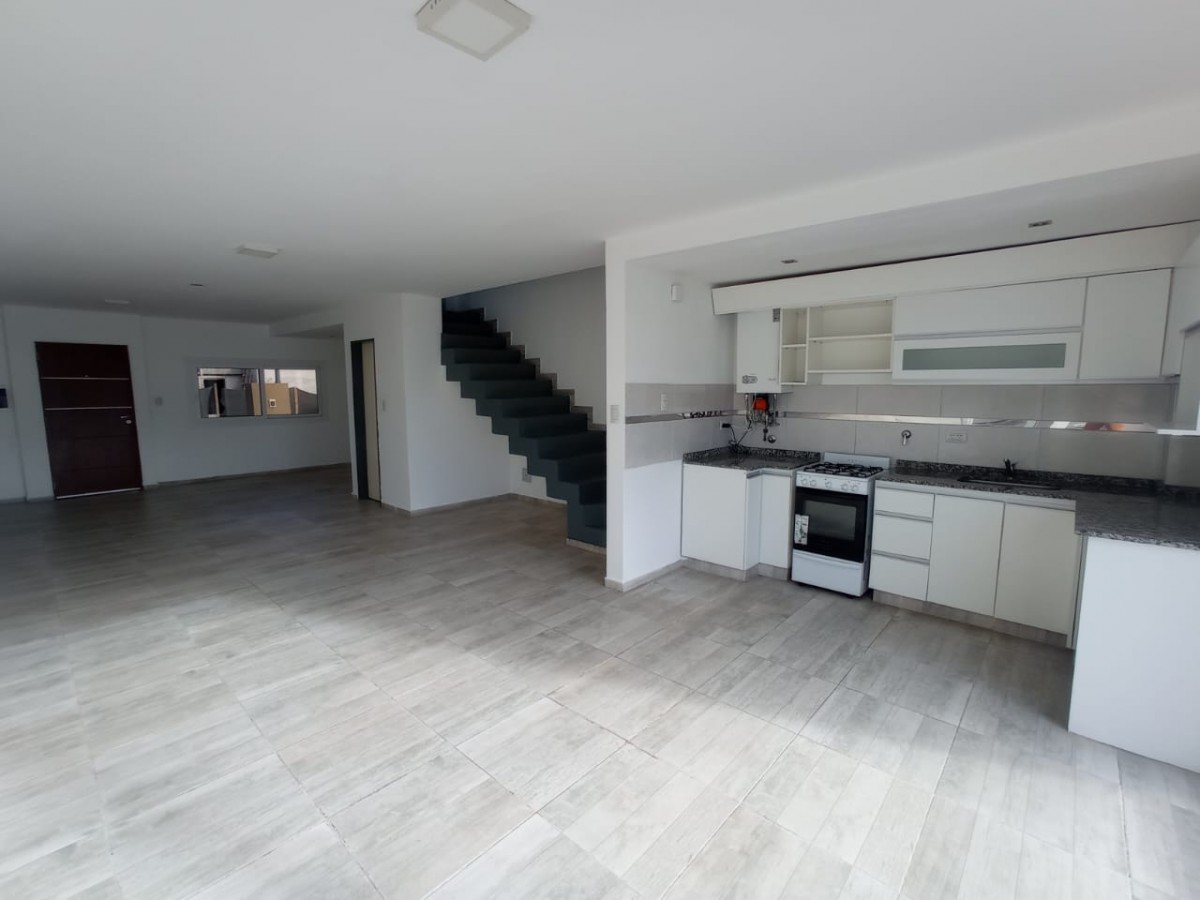 VENTA DUPLEX MANANTIALES