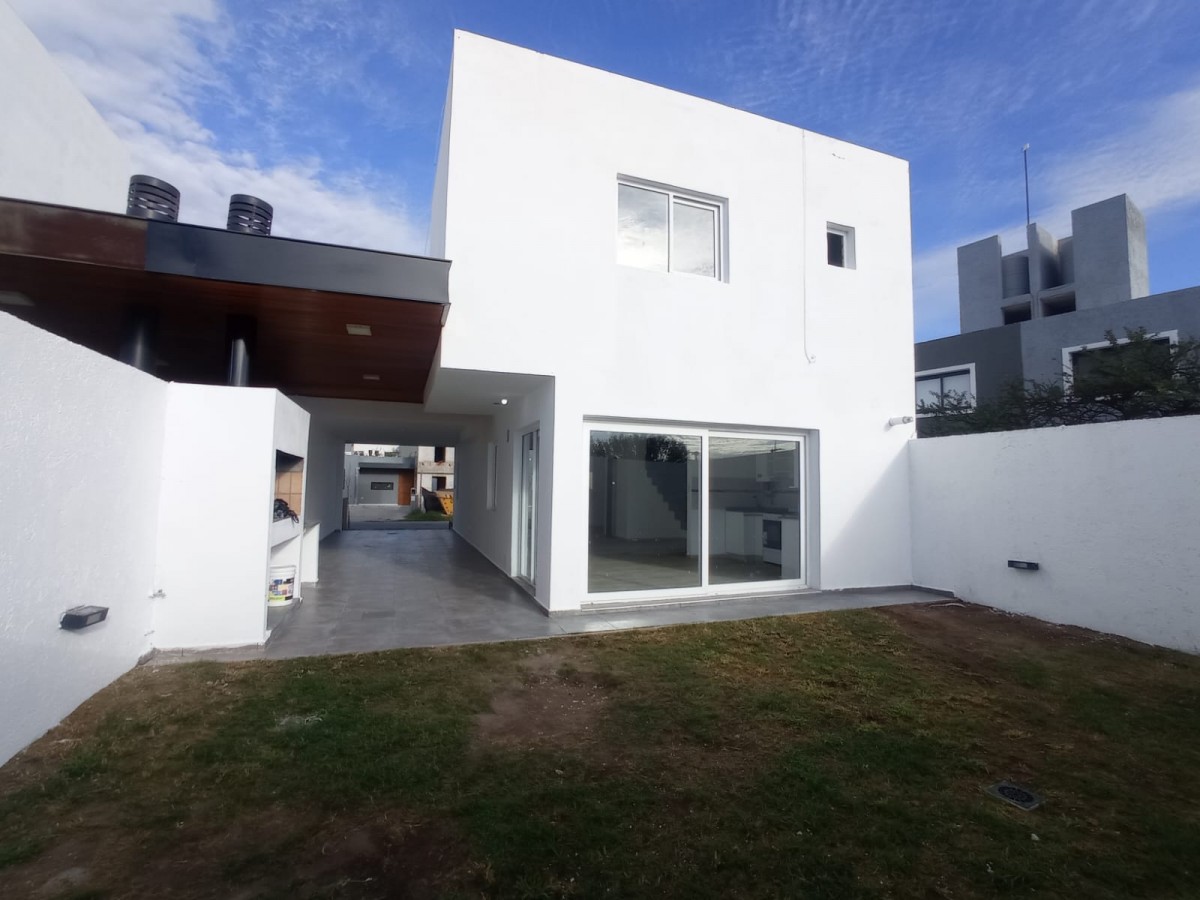 VENTA DUPLEX MANANTIALES