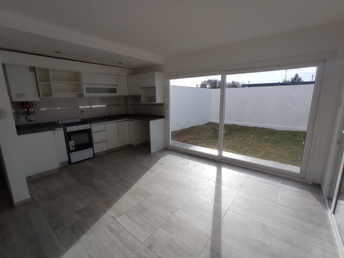 VENTA DUPLEX MANANTIALES