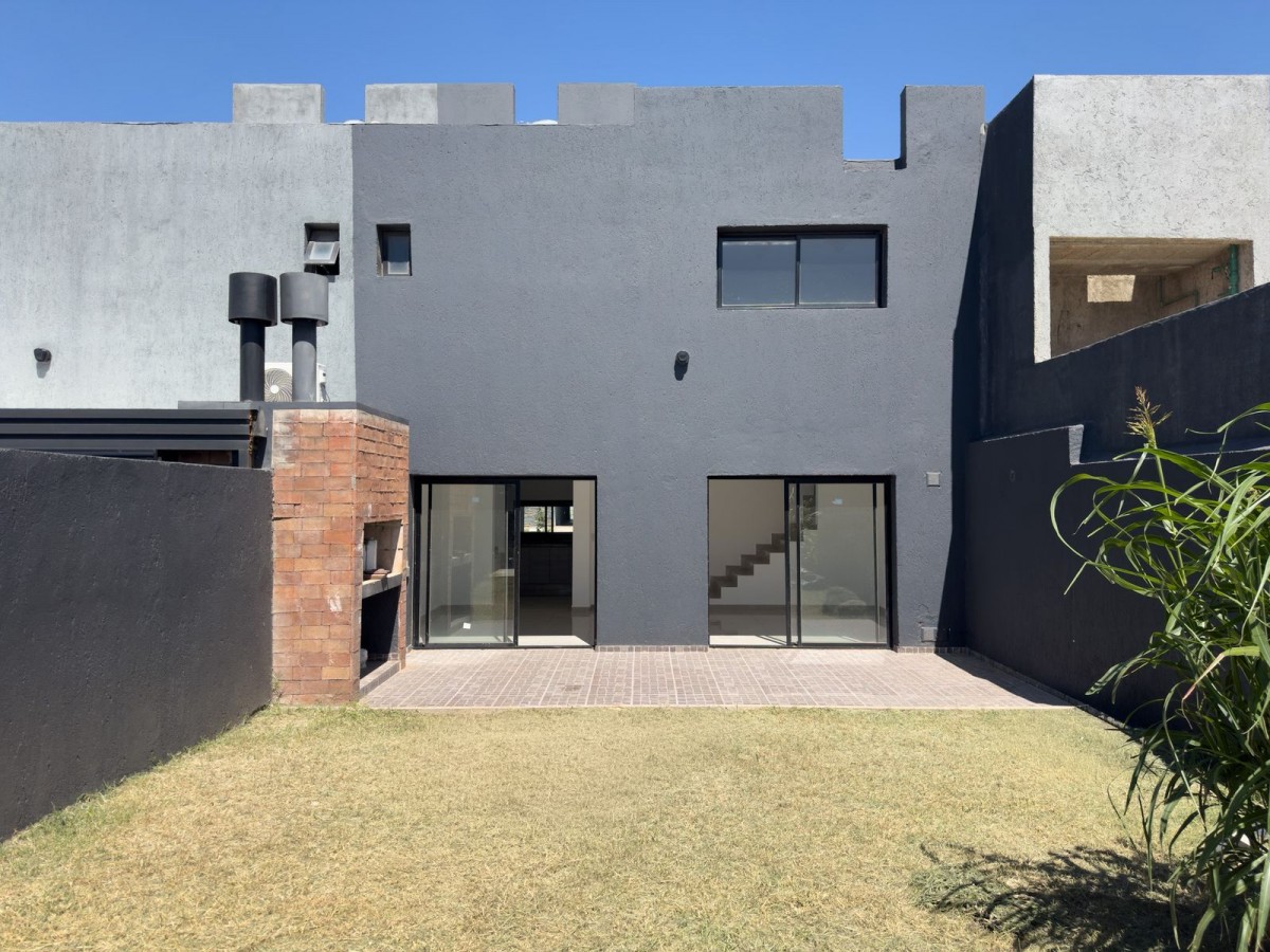 VENTA DUPLEX MANANTIALES