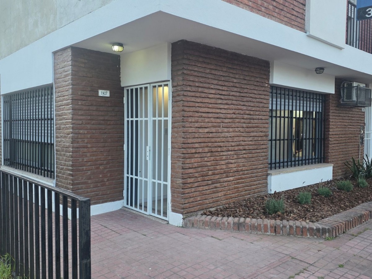 LOCAL u OFICINA COMERCIAL RECICLADO A ESTRENAR BAJO PALERMO ESCOBAR SIN EXPENSAS! ALTA RENTABILIDAD