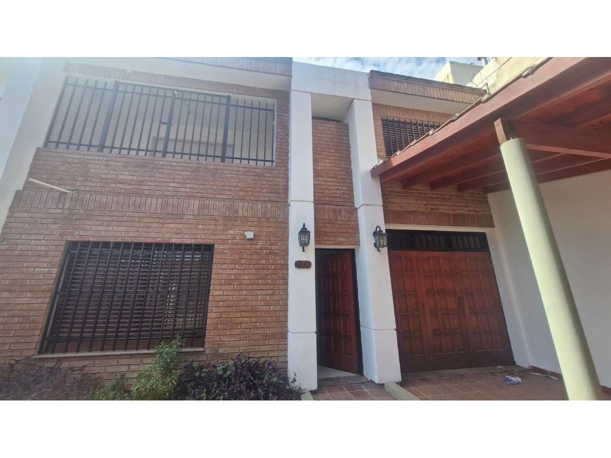 ALQUILER CASA 3 DORM. EN PASO DE LOS ANDES