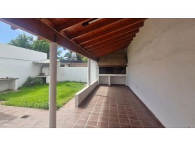 ALQUILER CASA 3 DORM. EN PASO DE LOS ANDES