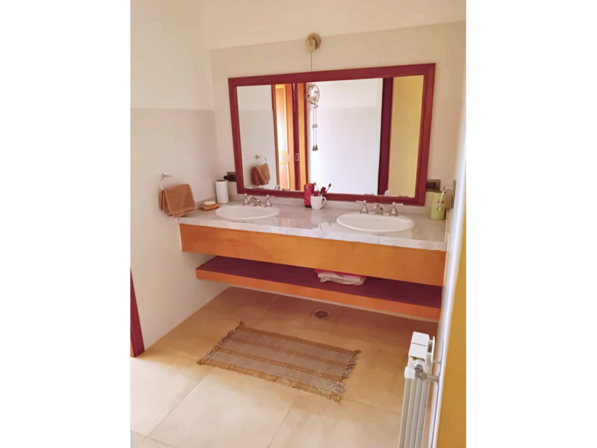 VENTA DE PROPIEDAD EXCLUSIVA SOBRE EL LAGO – COSTA MOLINOS
